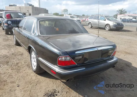 1999 Jaguar Xj8 L z USA, uszkodzony, nr VIN SAJHX6043XC856732